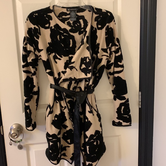 INC floral black and beige wrap - Picture 11 of 14